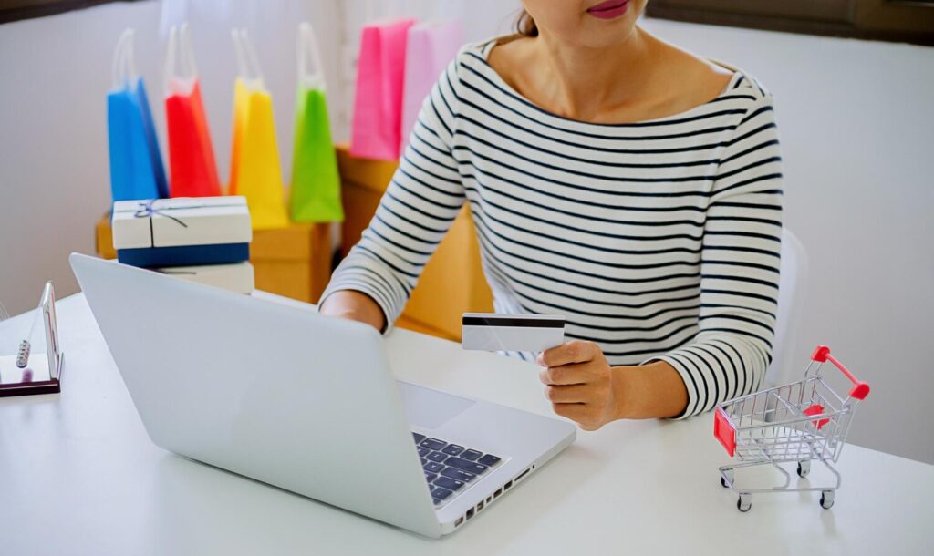 autouzupełnianie checkout WooCommerce